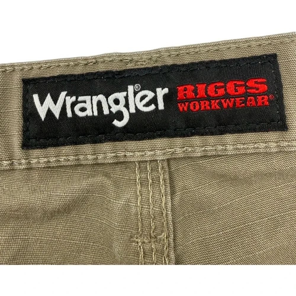WRANGLER 50 Riggs Workwear Cargo Shorts Brown Ripstop Utility Carpenter Rugged